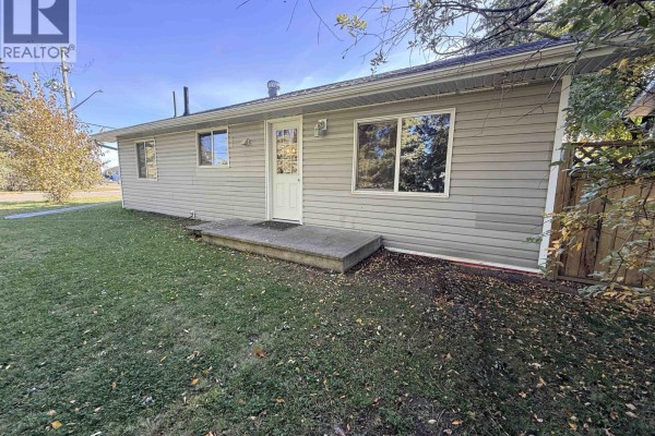 Kitchen - 9203 104 Avenue, Fort St  John, BC V1J2J6 Photo 2