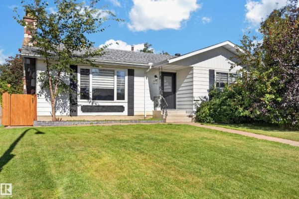 9212 150 Av Nw, Edmonton
