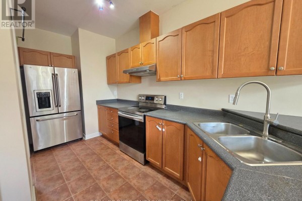 922 Ledbury Crescent, Mississauga, ON L5V2P8 Photo 4
