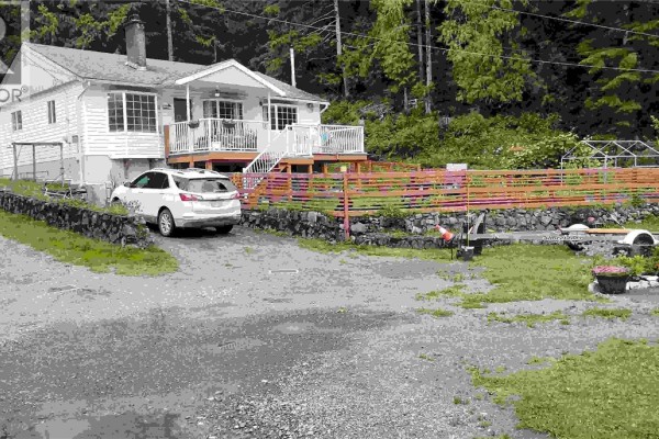 922 Resolution Rd, Tahsis