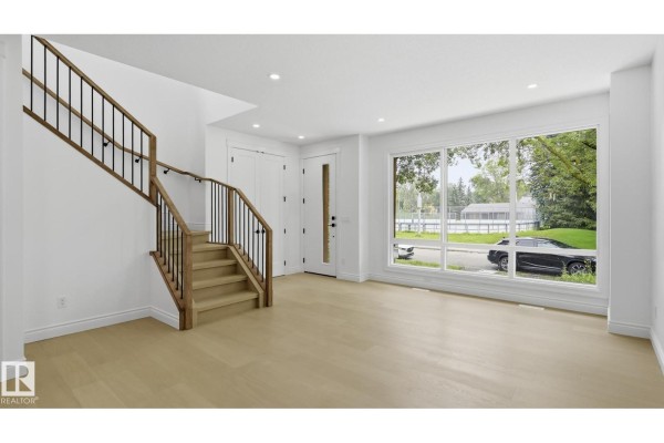 Den - 9226 94 St Nw, Edmonton, AB T6C3V5 Photo 4