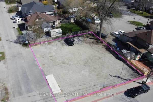 924 & 926 Lake Drive E, Georgina, ON L4P3E9 Photo 4