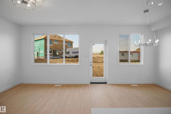 Den - 924 17 Av Nw, Edmonton, AB T6T2X2 Photo 4