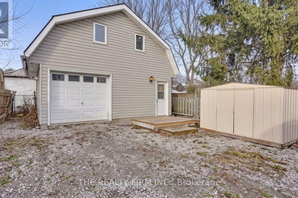 Laundry room - 924 Princess Avenue, London East, ON N5W3M6 Photo 5