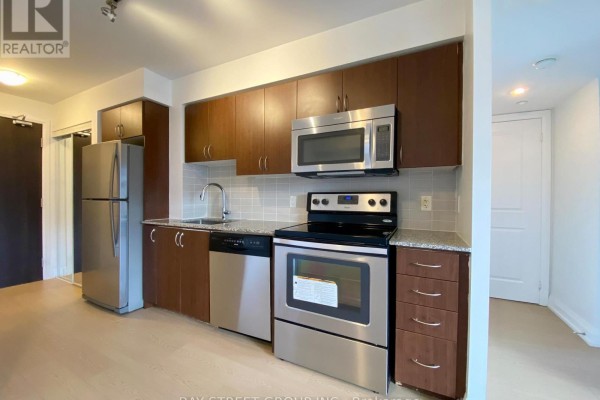 925 - 370 Highway 7 E, Richmond Hill, ON L4B0C4 Photo 5