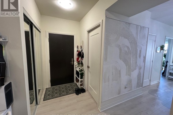 Living room - 925 - 9000 Jane Street, Vaughan, ON L4K0M6 Photo 3