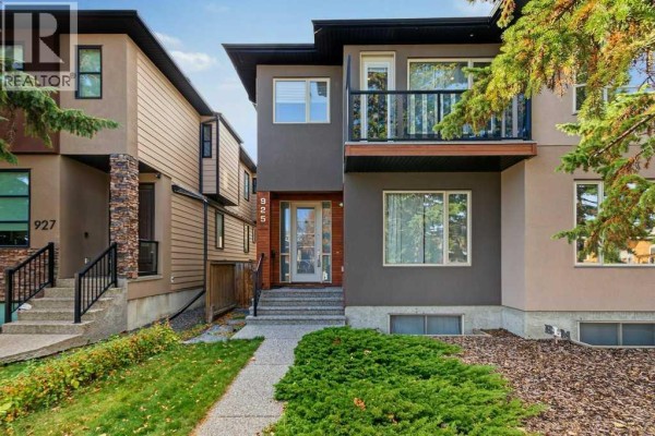 Living room - 925 41 Street Sw, Calgary, AB T3C1X3 Photo 2