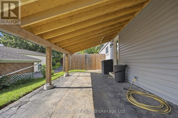 925 Sunset Boulevard, Woodstock, ON N4S4A5 Photo 5