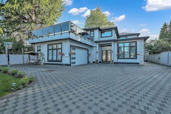 9253 Prince Charles Boulevard, Surrey, BC V3V1S4 Photo 2