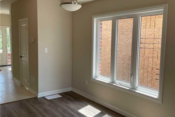 9255 White Oak Avenue, Niagara Falls, ON L2G0A4 Photo 3