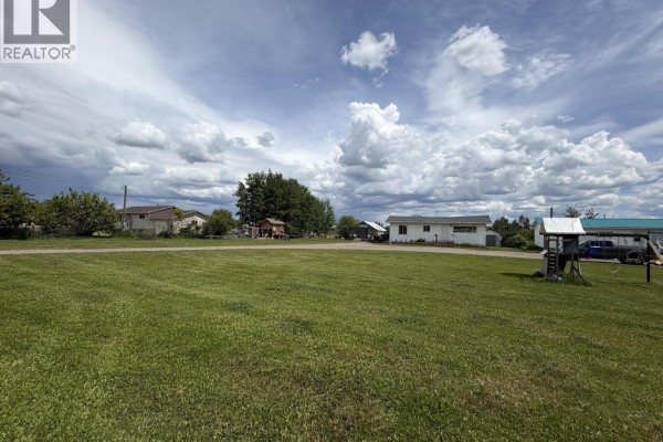 9259 259 Road, Fort St  John, BC V1J8J9 Photo 2