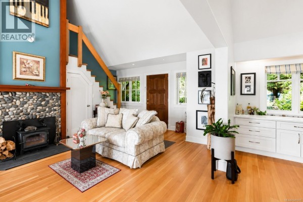 Loft - 9259 Invermuir Rd, Sooke, BC V9Z1G3 Photo 5
