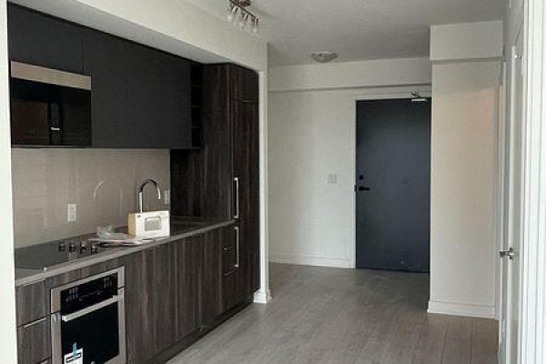926 - 2031 Kennedy Road, Toronto, ON M1T0B8 Photo 2