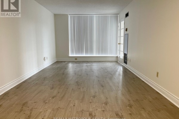 Bedroom 2 - 926 - 22 Southport Street, Toronto, ON M6S4Y9 Photo 2
