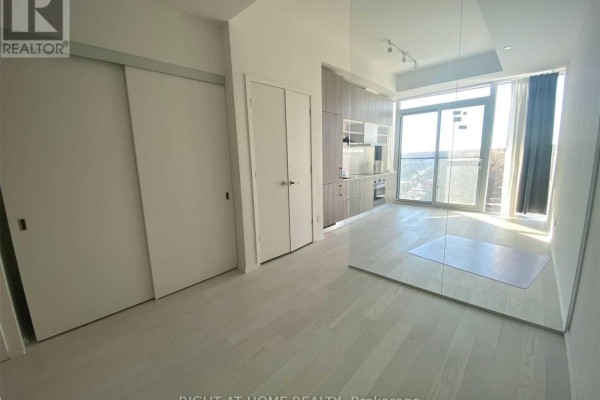 Living room - 926 - 8 Hillsdale Avenue, Toronto, ON M4S0B2 Photo 4