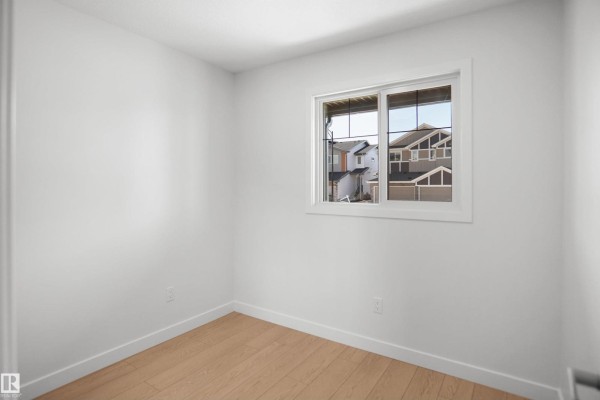 Bedroom 2 - 926 19 Av Nw, Edmonton, AB T6T1J1 Photo 5