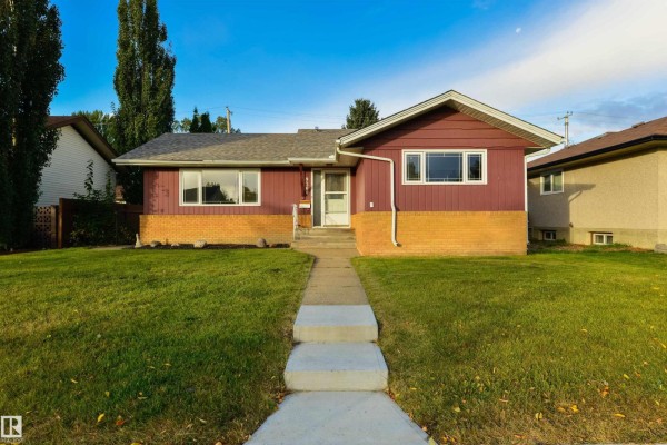 9260 Ottewell Rd Nw, Edmonton