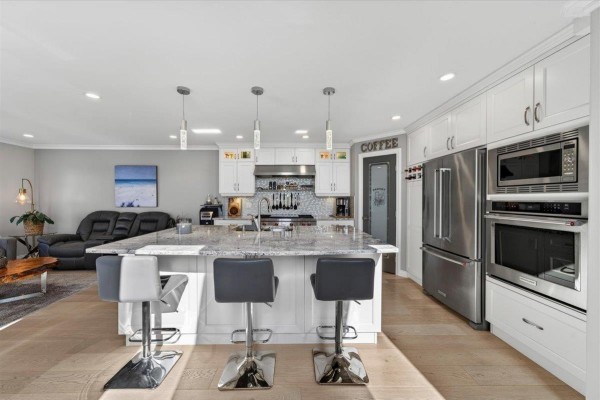 927 Kent Street, White Rock, BC V4B4S9 Photo 4