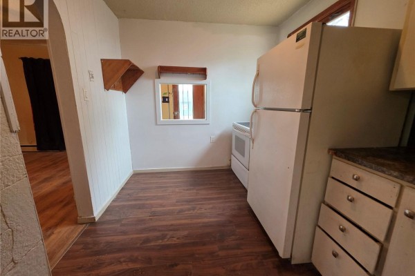 4pc Bathroom - 927 North Railway Street E, Swift Current, SK S9H1E4 Photo 5