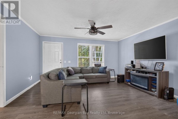 Bedroom - 927 Vindin Street, Midland, ON L4R4L9 Photo 5