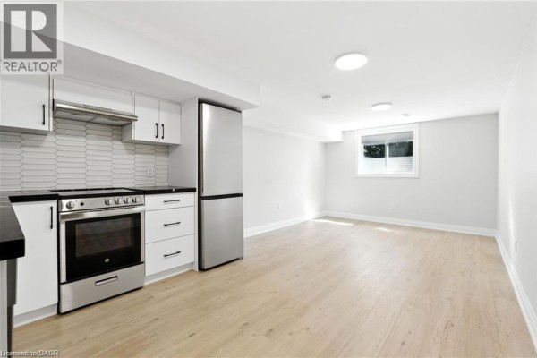 Living room - 929 Upper Ottawa Street Unit# C, Hamilton, ON L8T3V6 Photo 5