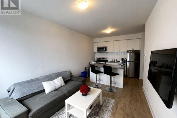 93 (rm 2) - 1760 Simcoe Street N, Oshawa, ON L1G4X9 Photo 3