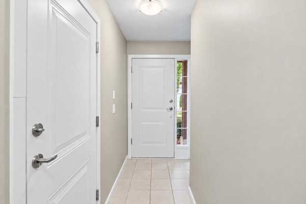 93 18777 68a Avenue, Surrey, BC V4N0Z7 Photo 3
