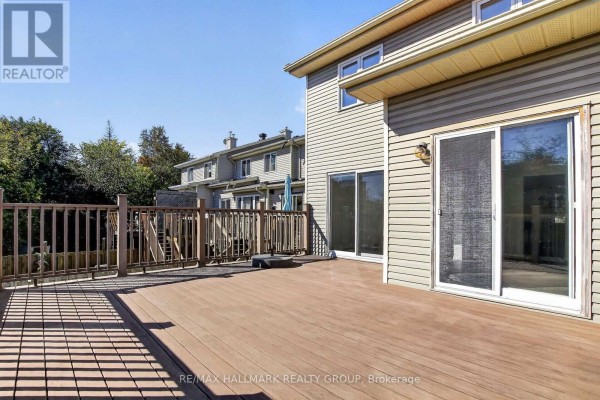 Den - 93 Banchory Crescent, Ottawa, ON K2K2V2 Photo 5