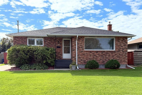 93 Crestwood Crescent, Winnipeg