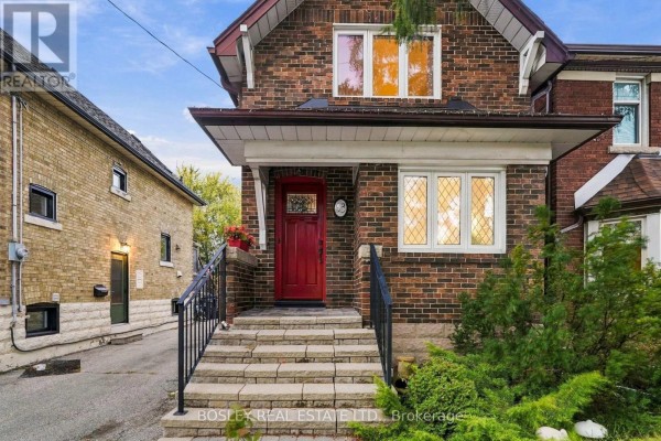 Kitchen - 93 Eleventh Street, Toronto, ON M8V3G6 Photo 3