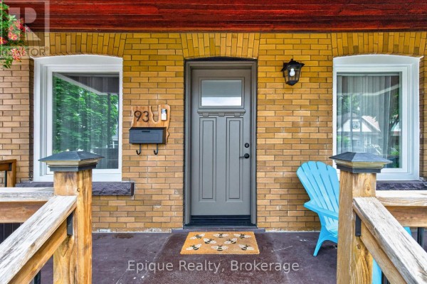 Dining room - 93 Graham Avenue S, Hamilton, ON L8K2M2 Photo 4
