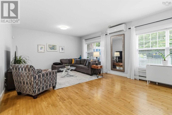 Living room - 93 Greenside Lane, Hammonds Plains, NS B4B2A1 Photo 5
