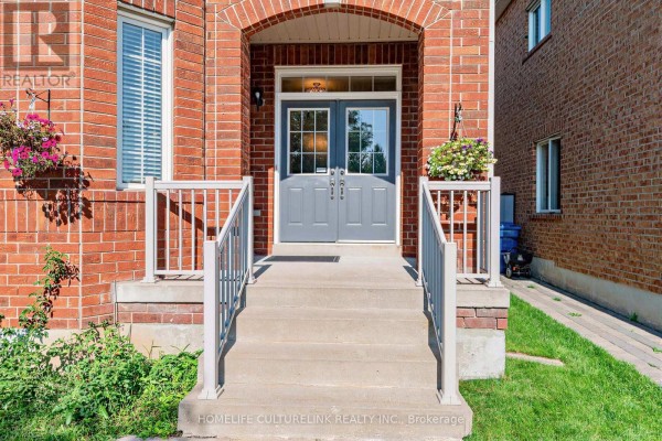 Great room - 93 Greenwood Road, Whitchurch Stouffville, ON L4A0N8 Photo 3