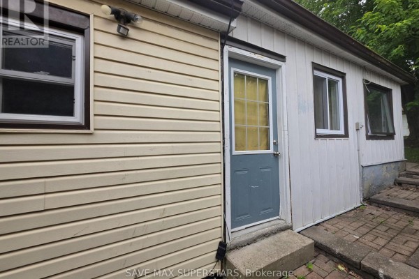 93 John Street E, Bradford West Gwillimbury, ON L3Z1G4 Photo 4