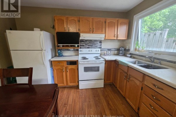 93 John Street E, Bradford West Gwillimbury, ON L3Z1G4 Photo 5