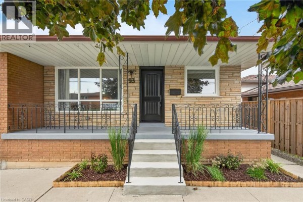 93 Nugent Drive, Hamilton, ON, photo 2