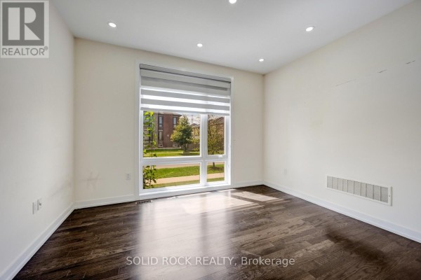 Laundry room - 93 Parity Road, Brampton, ON L6X5N3 Photo 5