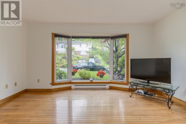 Primary Bedroom - 93 Regal Road, Dartmouth, NS B2W4E9 Photo 4