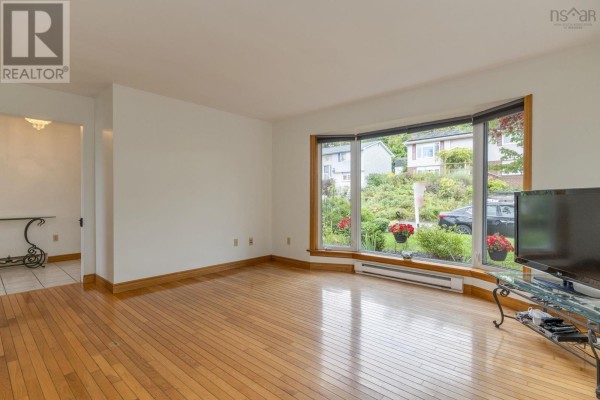 Bedroom - 93 Regal Road, Dartmouth, NS B2W4E9 Photo 5
