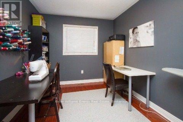 Bedroom 2 - 93 Robideau Place, Whitby, ON L1R3G7 Photo 5