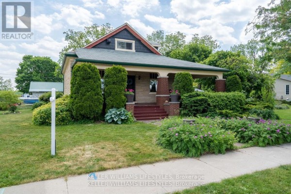 Laundry room - 93 Sarah Street, Lambton Shores, ON N0M2N0 Photo 2
