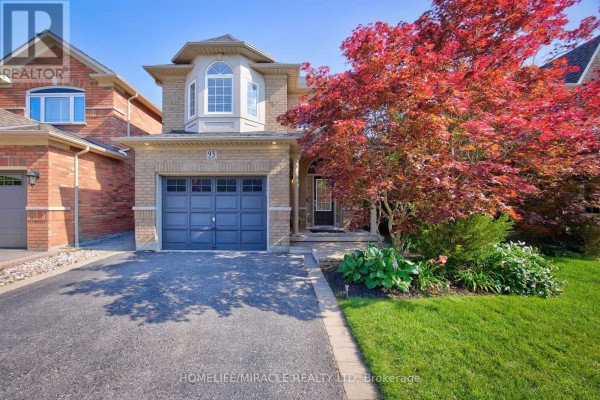 Family room - 93 Scepter Place, Whitby, ON L1R3A8 Photo 2