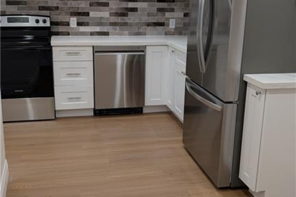 3pc Bathroom - 93 Wyndfield Crescent Unit# Basement, Whitby, ON L1N8L1 Photo 2