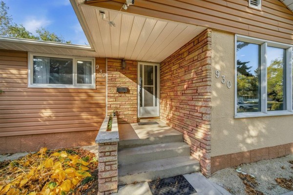 Eat in kitchen - 930 Autumnwood Drive, Winnipeg, MB R2J1C4 Photo 2