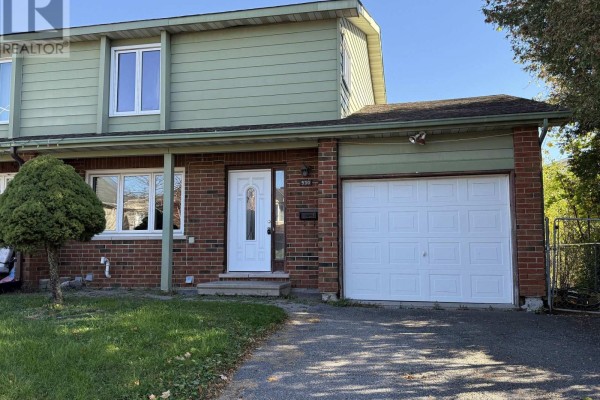 930 Cahill Drive W, Ottawa