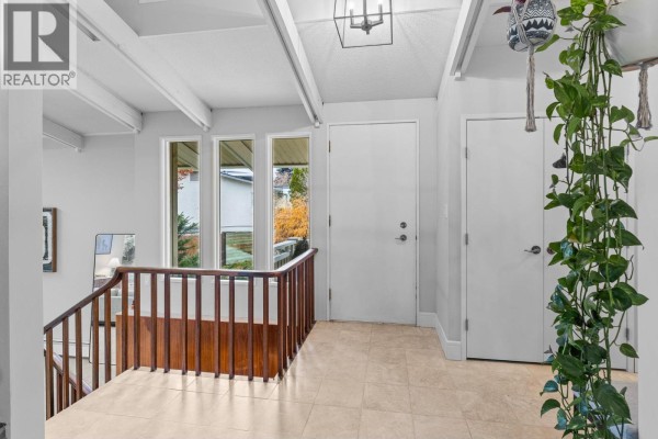930 Fairway Crescent, Kelowna, BC, photo 3