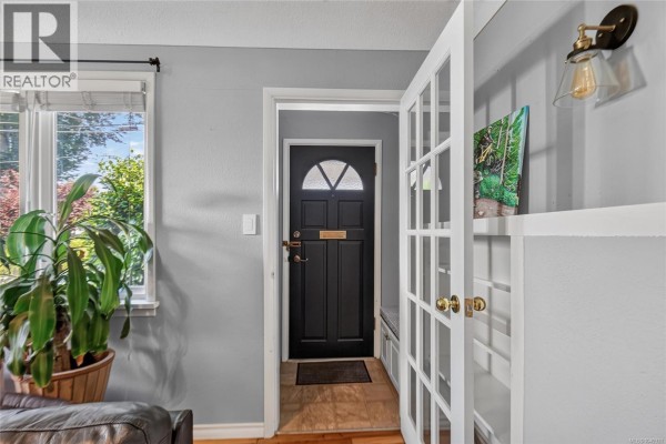 Bathroom - 930 Wharncliffe Rd, Duncan, BC V9L2K4 Photo 2