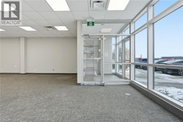 9300 Airport Road Unit# 520, Hamilton, ON, photo 3