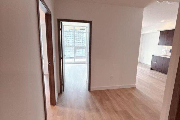 931 - 3 Concord City Place Way, Toronto, ON M5V0X4 Photo 5