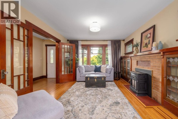 931 Second Street, New Westminster, BC V3L2N8 Photo 4